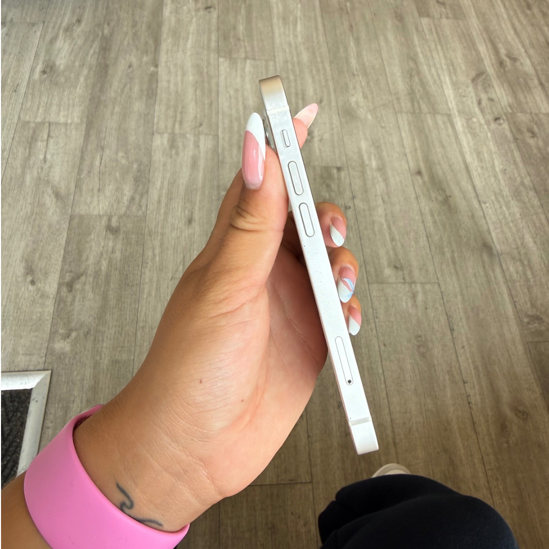 iPhone 13 Mini • 128GB • Starlight • B+ • 88%