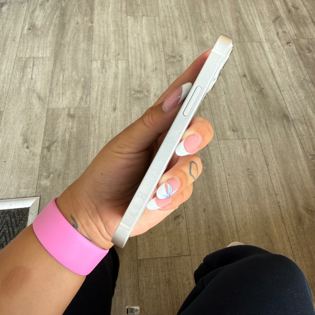 iPhone 13 Mini • 128GB • Starlight • B+ • 88%