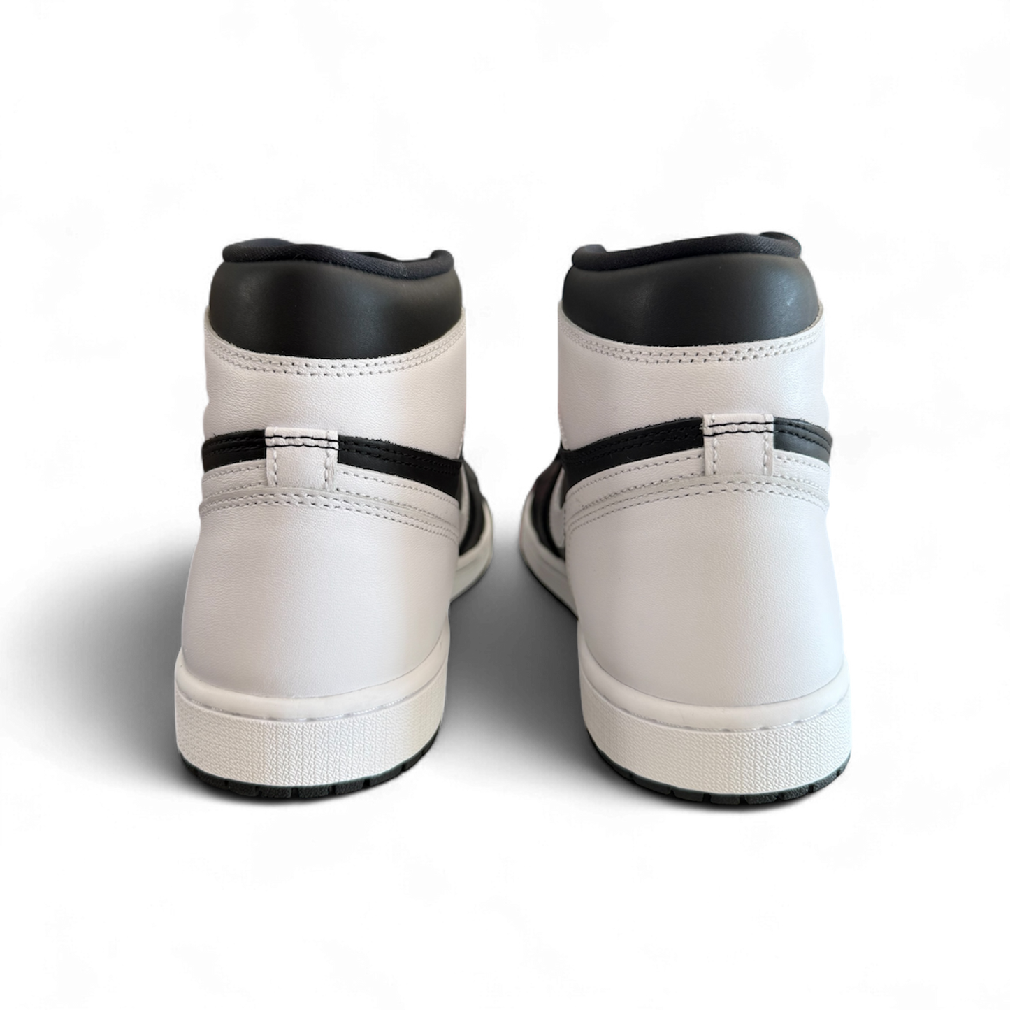 Jordan 1 High OG Black White