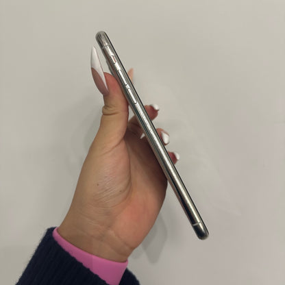 iPhone 11 Pro Max • 64GB • Silver • B+ • 81%