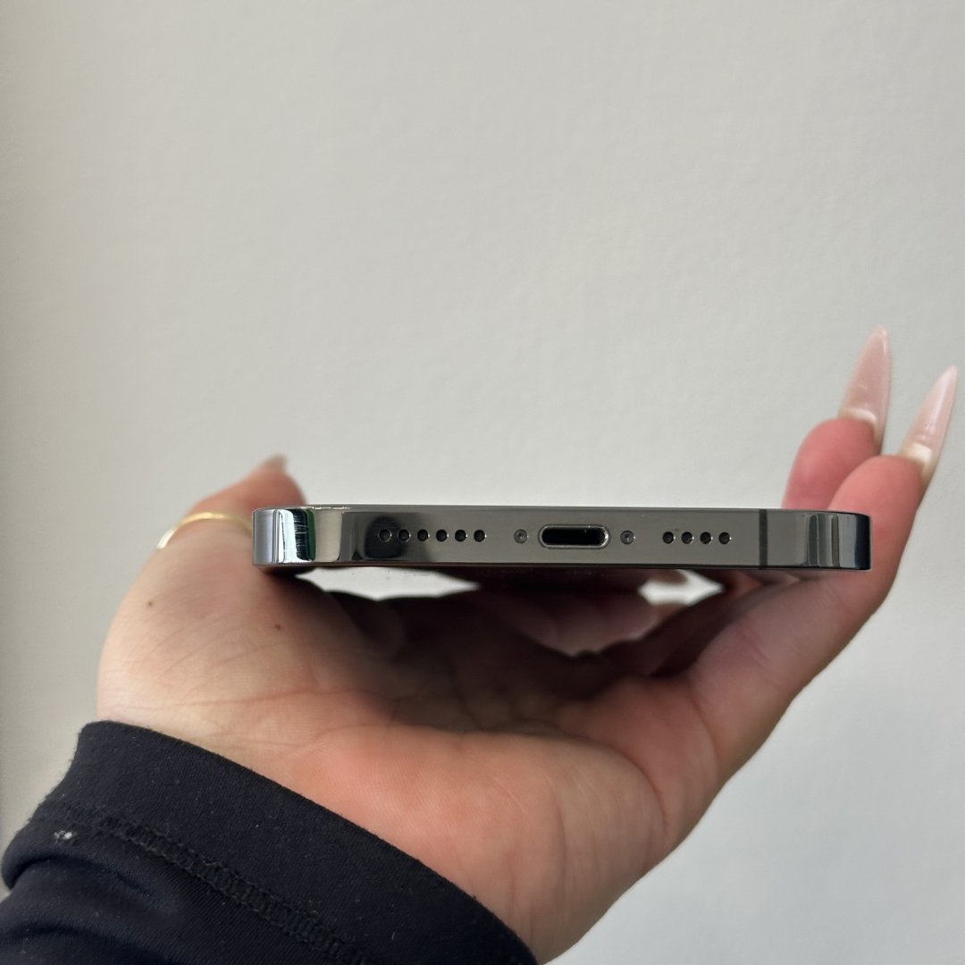 12 Pro Max • 128GB • Graphite • B- • 85%